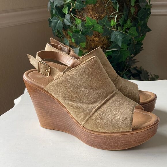 Mila Paoli Made In Italy Suede Wedge Peep Toe Ankle Strap Sandals Size 7.5 - Picture 1 of 15